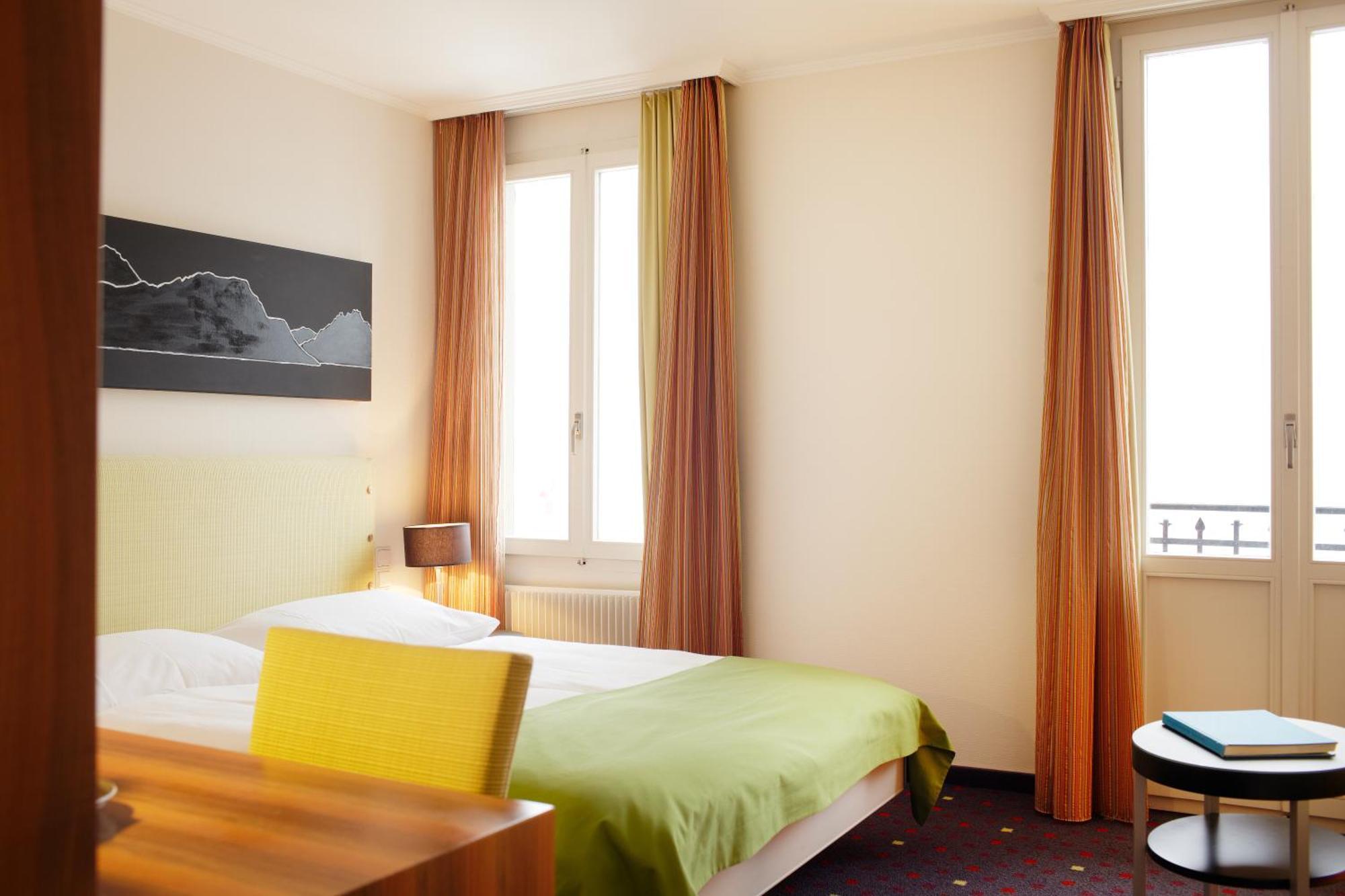 Seehotel Gotthard Weggis Zimmer foto