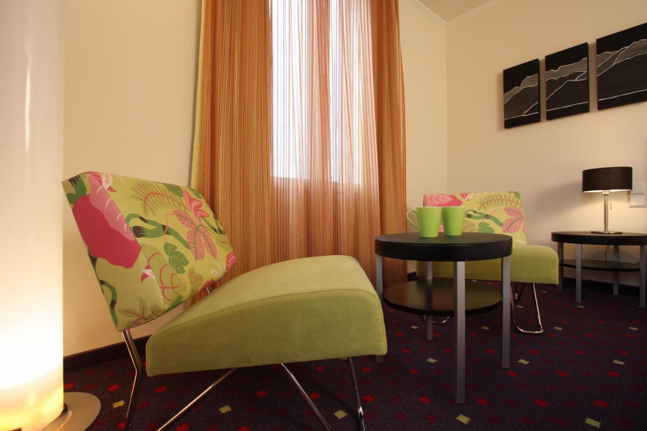 Seehotel Gotthard Weggis Exterior foto